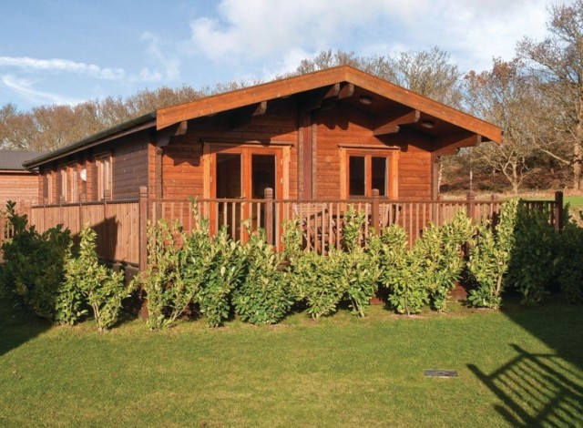 Luxury Lodges with Hot Tubs - View Now! - Luxury Lodge Stays